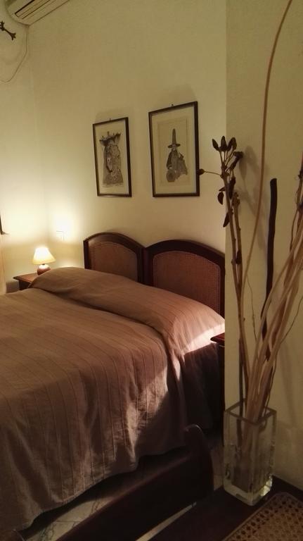 B&B Villa Acero マリーナ・ディ・カッラーラ 部屋 写真
